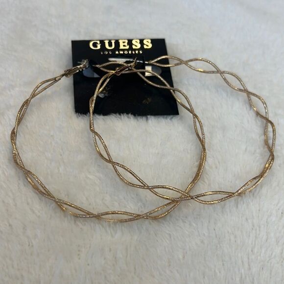 NEW Guess Oversized Shimmery Gold Tone Earrings - Picture 1 of 8